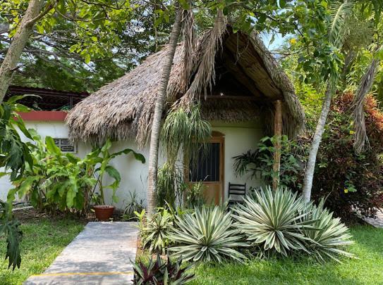 Bungalow Casita Carolina Bacalar Luaran gambar